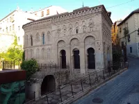 COMPLETELY RENOVATED HOUSE WITH FREE WIFI - Condos