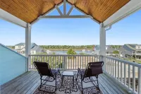 Spacious 5 BR House with Private Pool and ICW views - 4-Star