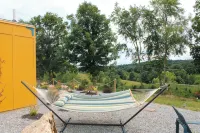 Aladdin Inspired Fairytale Cabin Hot Tub 3 Miles from Hocking Hills State Park - 4 estrellas