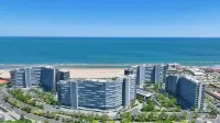 Yimo Blue Family Seaview Large Apartment Homestay (Seventh Phase Sea Mirror) - สระว่ายน้ำแบบอินฟินิตี้