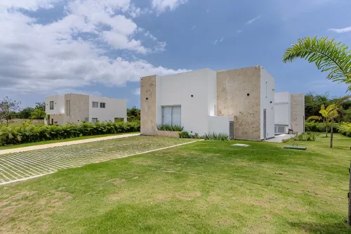 Elegant Beach Villa, Private Pool & Golf Course! - Villas