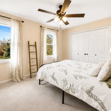 5Br Group Getaway, Backyard Games + Patio