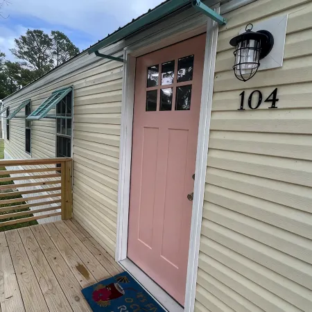Adorable little Beach Getaway close to Surf City NC