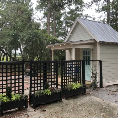 Charming Beaufort Cottage with Marsh Views and Hunting Island Beach pass