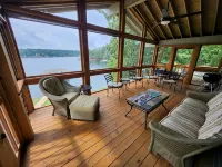 Lake Front w/ Sunset Views, Screened-in Porch / 1x Boat Slip / 2x Kayaks - 3-Star