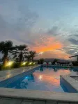 Safari House Tbilisi Wine & Family Hotel - ที่มีสระว่ายน้ำ