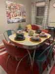 “our little retro scene” No cleaning fee and no Taxes all include.