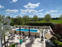Les Orchidées , Hôtel & Restaurant Hotele w: Meuse