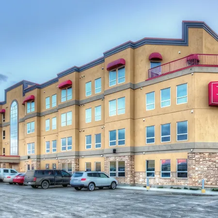 Grand Inn & Residence- Grande Prairie