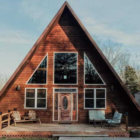15 minutes from Fort Leonard Wood-rustic A-frame nestled on 5 acres