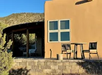 Luxury Desert Casita • Chiminea Nights • Views - Homestays