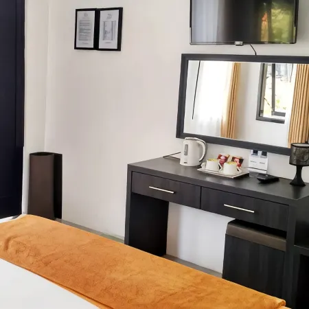 The Alit Hotels in Kecamatan Pacet