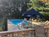 Summers by the Pool - Barnstable Village, Cape Cod, MA Home w/Pool + Beach Pass! - โฮมสเตย์