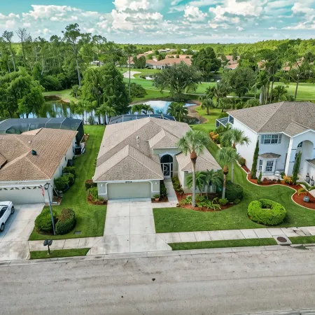Gorgeous Stoneybrook Home with Private Pool, Lake, Golf Course, 2 King Beds!