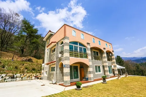 Muju Solhyanggi Pension - 家庭旅館