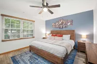 5 Min to Summersville Lake I Hot Tub I Game Room I Grill I Fire Pit - WiFi