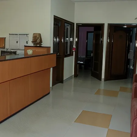 Hotel D R International