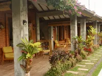 Rumah Bata Guest House Hotels in Licin