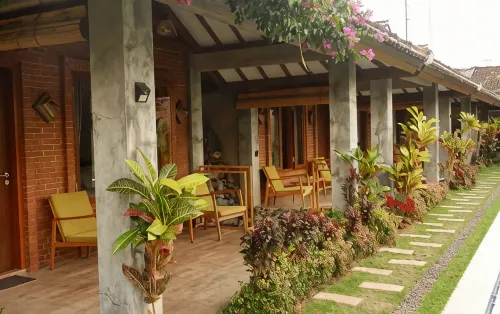 Rumah Bata Guest House - balcón
