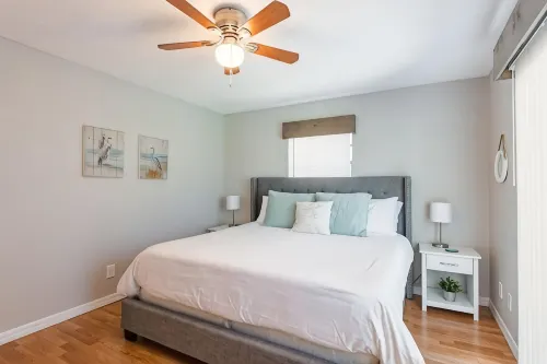Mahi on Madison: Close to Clearwater Beach w/Huge Fenced Yard & Private Hot Tub - บังกะโล