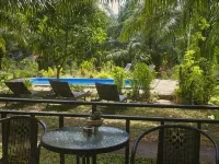 Baan Reena Resort Hotels near Mai Kaew