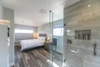 180 Water views + patios!