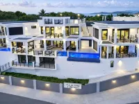 Luxury Villa in Cabrita Point- Sky View Villa with Pickleball & Basketball Court Hotels in Nazareth