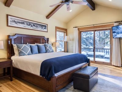 Upper Woodside Luxury 3 Bedroom Home
