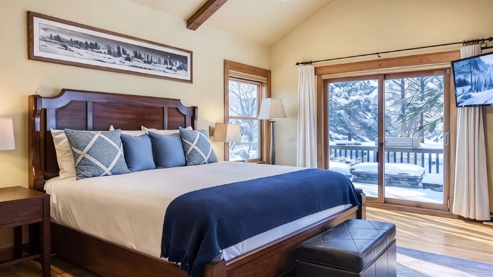 Upper Woodside Luxury 3 Bedroom Home