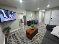 Modern 5Br SLC Home w/ Foosball, Smart TVs & Office, Near Downtown & Canyons - 3星級