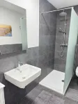 #2 Top room: central & comfortable, shared bathroom - Wifi