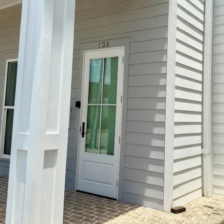 Viva Biloxi - one bed/one bath near Biloxi Beach & only one block to casinos!