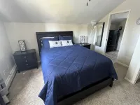 Charming 3-bedroom house in pleasant Monroe with WiFi, and A/C - Homestays