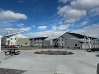 Lehi Retreat:Silicon Slopes/Thanksgiving Pt: Swimming Pool,Fully Stocked Kitchen