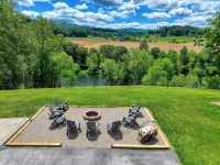 Riverfront home on South Holston River Perfect for Fishing, Hiking, Relaxing