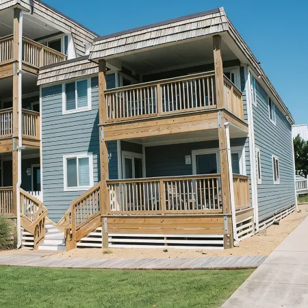 End Unit Oceanfront Condo 2 Min to Beach 1.5 if You Run That View Though!!!