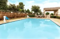 Highland Inn - piscina