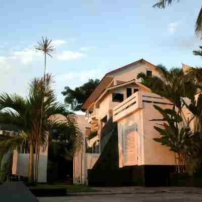 Villa Buah Kusuma Hotel Exterior