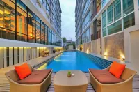 Mida Hotel Ngamwongwan - piscine