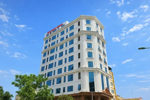 Kingdom Hotel CUA Lo - Beach