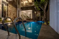 Akardjiwa Homestay - Pools