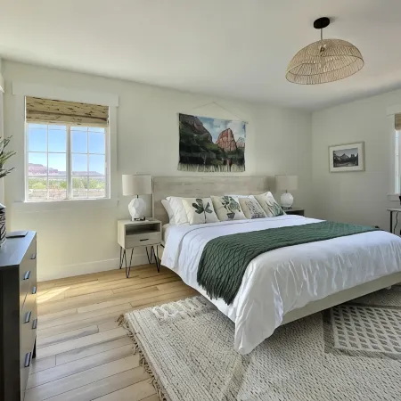 2 Bedroom Near Zion•Bryce•Wave: Hot Tub, Dining/Patio & Games - Red Rock Views!