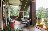 Bear House 1890, Sherfey Suite, Perfect Getaway, Walk to Cafes, Outdoor Activity - Condos