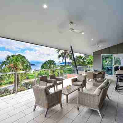 Peninsula 6 with private heated pool! Others