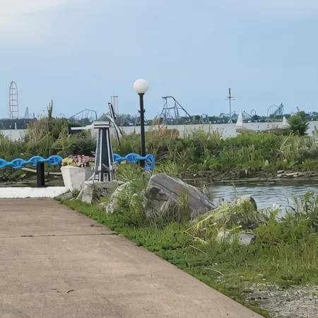 Great Location - 3 miles to Cedar Point Park, 2.8 miles to CP Sports  Force Park