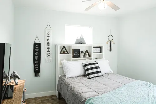 Cozy 4Br Home – Two Living Spaces & Great Access