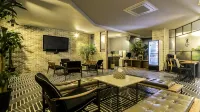 Gimhae Brown Dot Hotel Waterpark - 2-Star