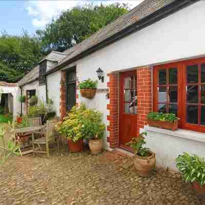 Monkleigh Coachmans Cottage 1 Bedroom Hotel Exterior
