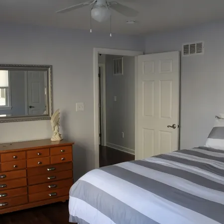 Beach Block - Modern 3BR/2Ba Family Friendly Home