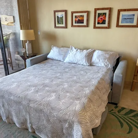 Sunset in Paradise Oceanfront 1Br/1BA Condo at Kona Reef Fast WiFi & Dual AC